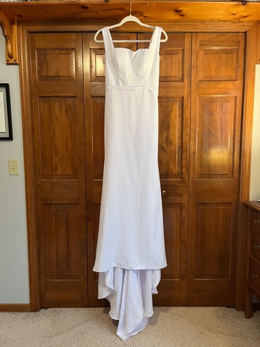 Wedding dress with - , detachable